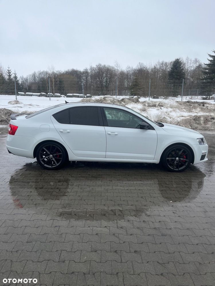 Skoda Octavia 2.0 TSI RS - 6
