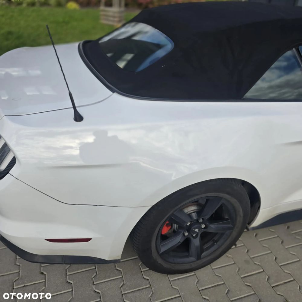 Ford Mustang 3.7 V6 - 12