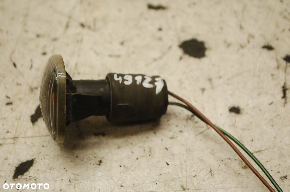 KIERUNKOWSKAZ W BŁOTNIK 1U0949127 SKODA ROOMSTER PRAKTIK - 2