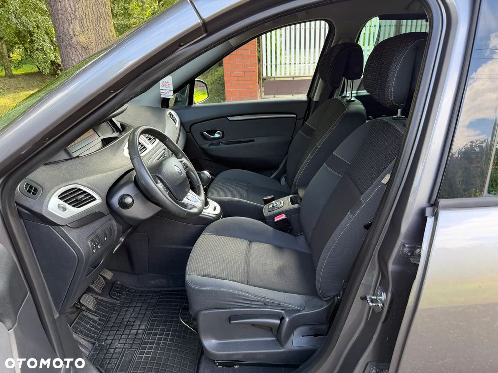 Renault Scenic 1.9 dCi Confort Privilege - 12