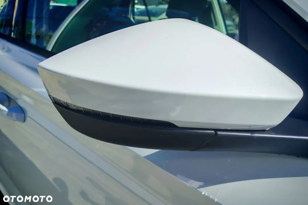 Skoda Kamiq 1.0 TSI Essence - 7