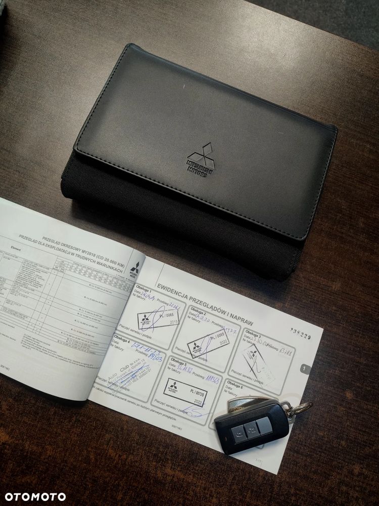 Mitsubishi Outlander 2.0 Intense 4WD CVT - 23