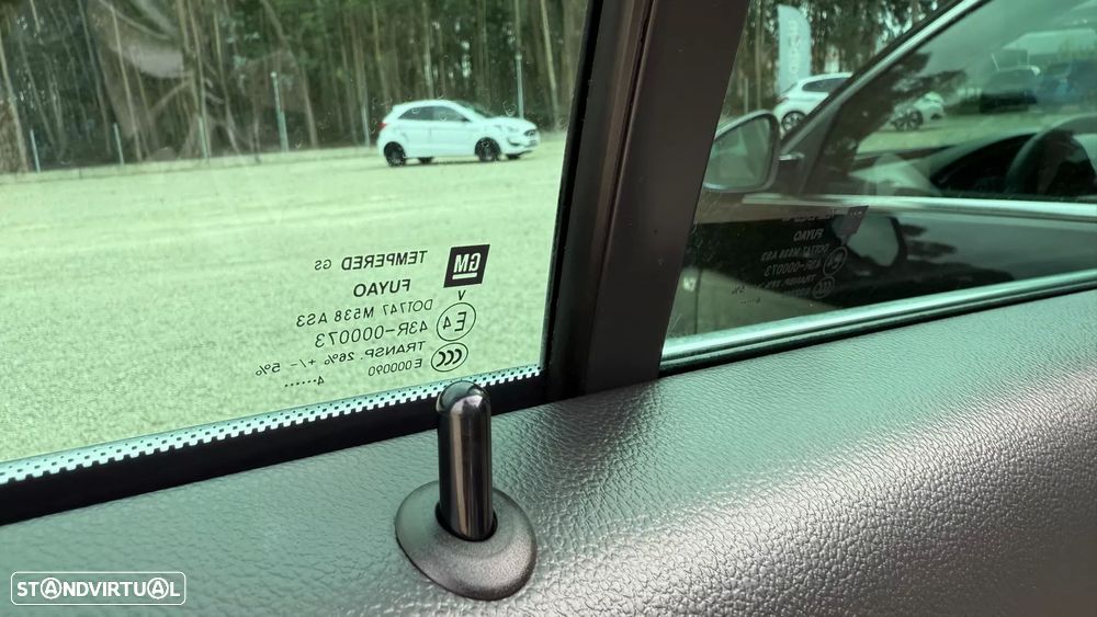 Opel Insignia 2.0 CDTI executive S/S - 11