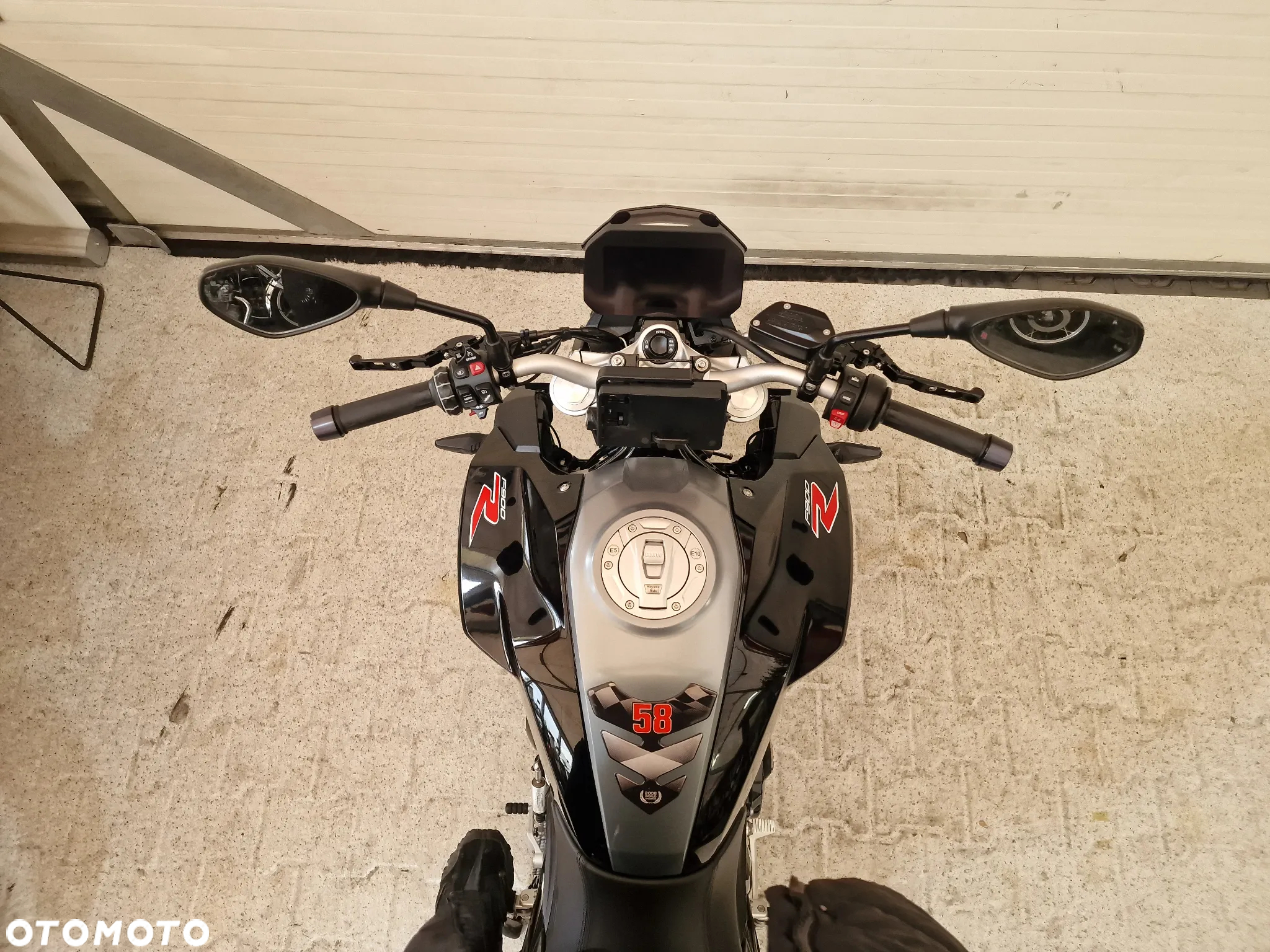 BMW F - 29