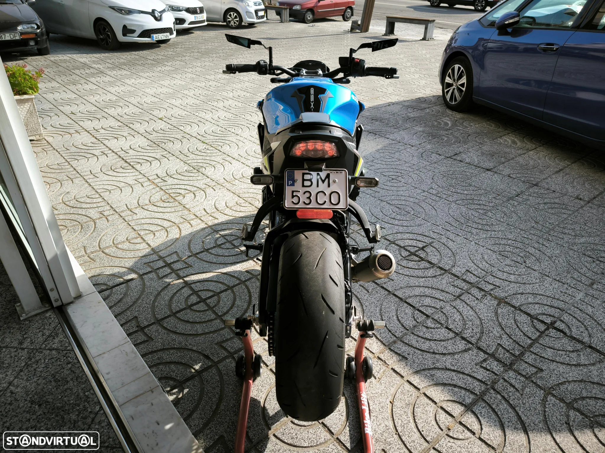 Suzuki GSX S 1000 Leo Vince - 5