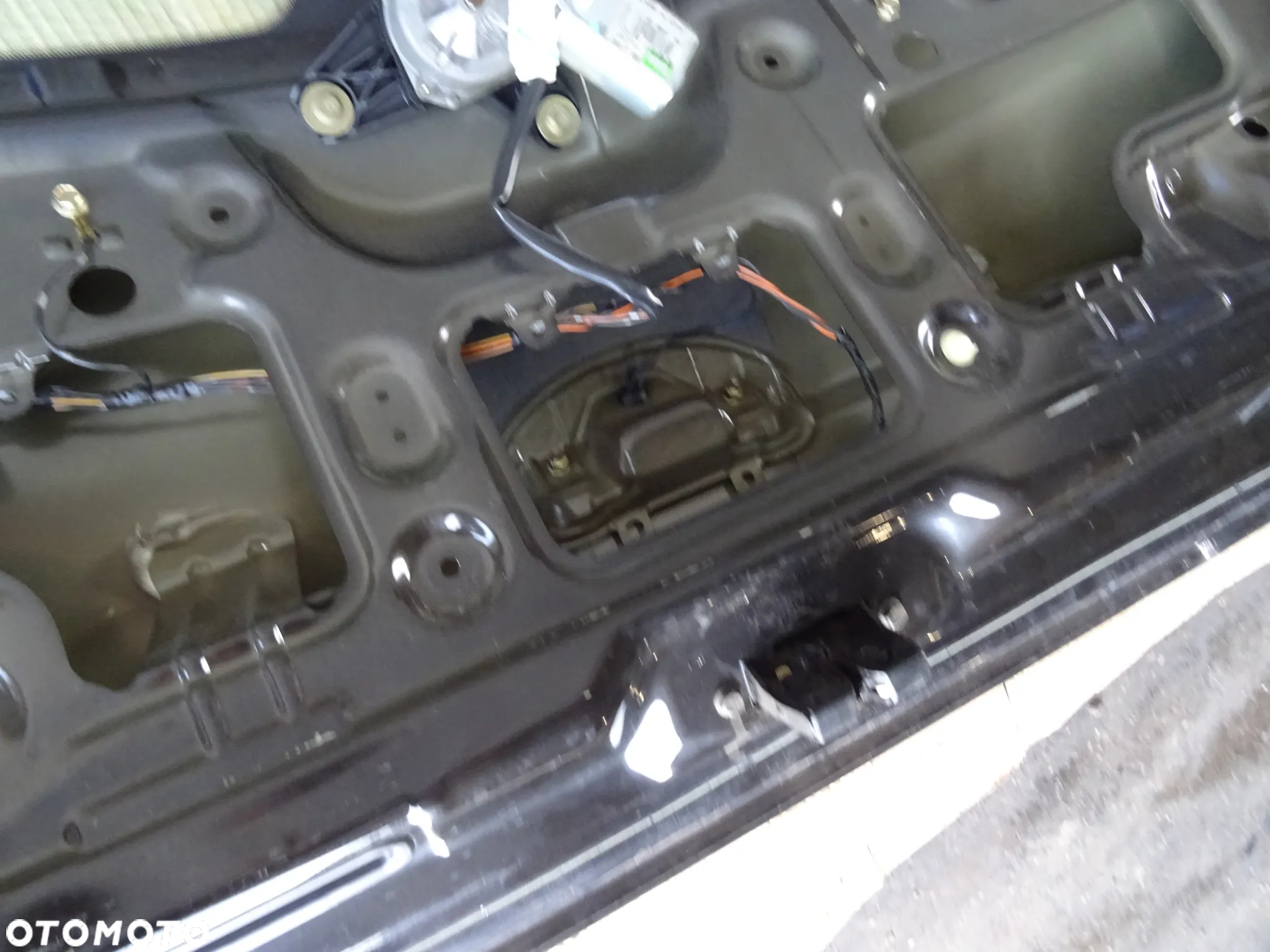 Klapa Bagażnika Nissan Micra K12 Z11G (Goła) - 16