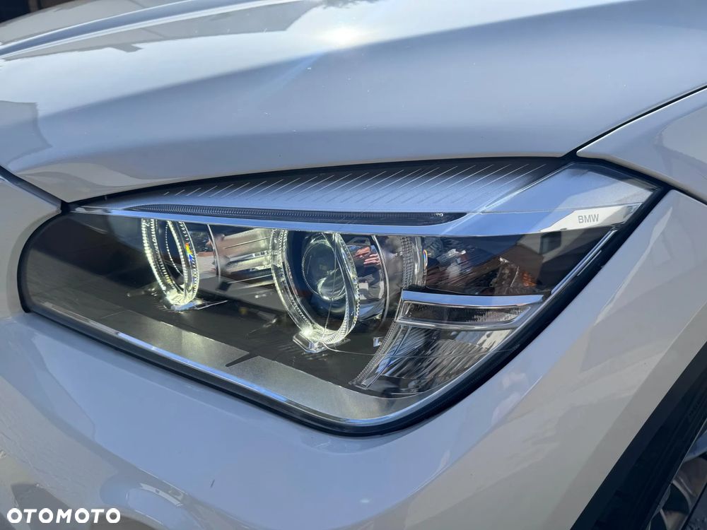 BMW X1 xDrive28i Sport Line - 8