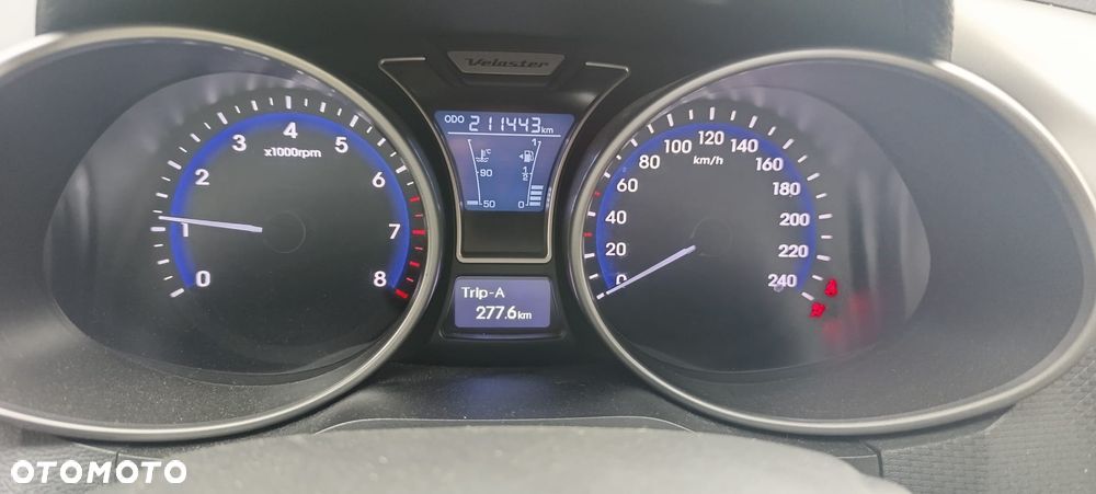 Hyundai Veloster 1.6 Style - 6