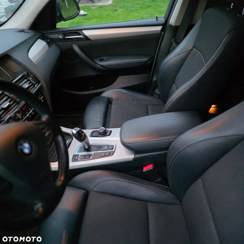 BMW X3 xDrive20d - 16