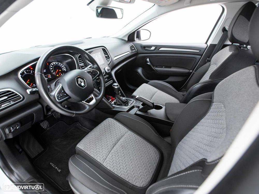 Renault Mégane Sport Tourer 1.5 Blue dCi Limited — fotografia 6