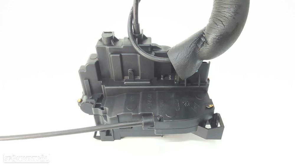 FECHADURA PORTA TRASEIRA DIREITA RENAULT MEGANE III BERLINA 5 P DYNAMIQUE - 9