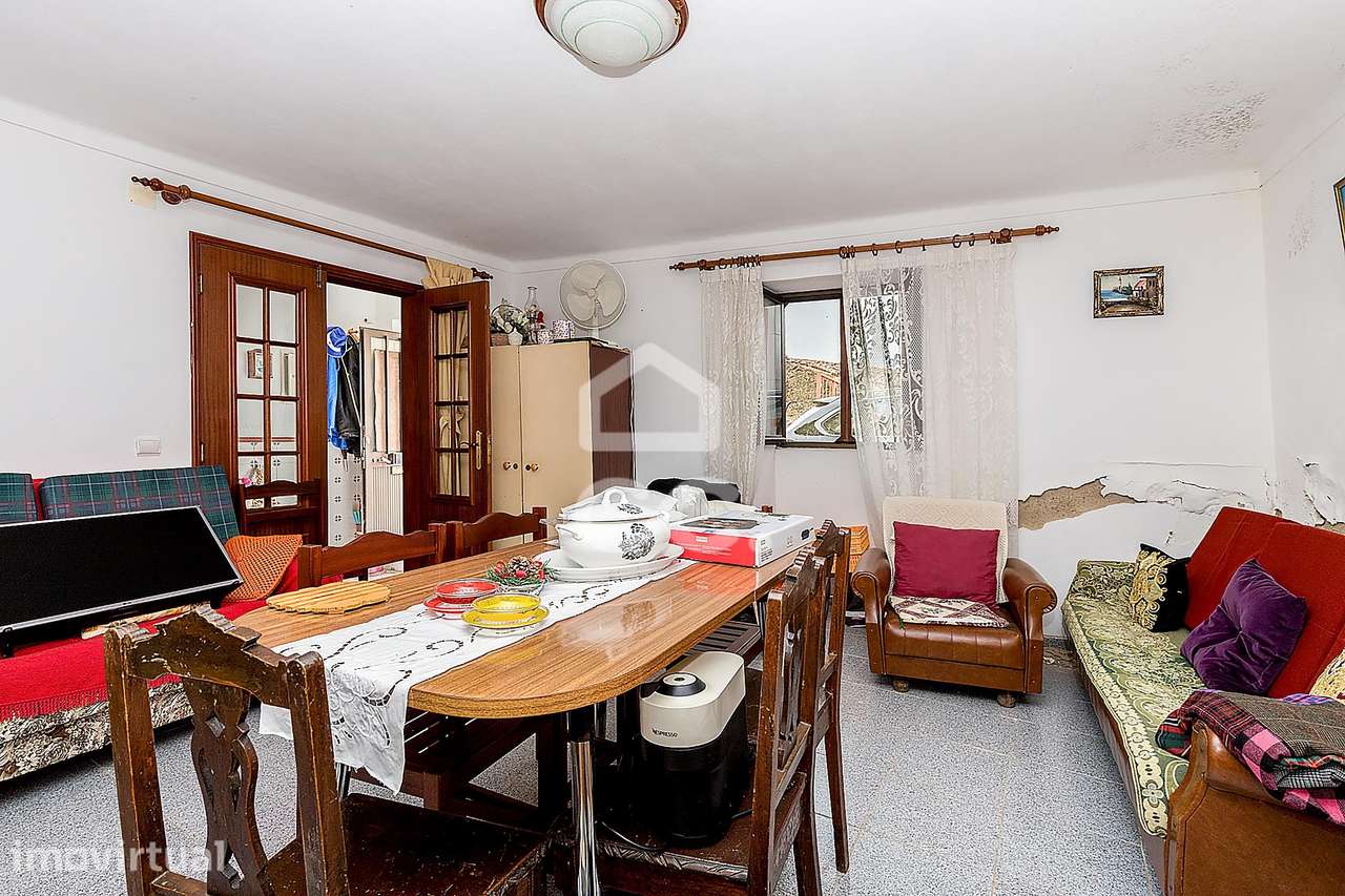 Conjunto de 2 Moradias T1 com Anexo e 750 m² de Terreno em Amieira do - Grande imagem: 4/57