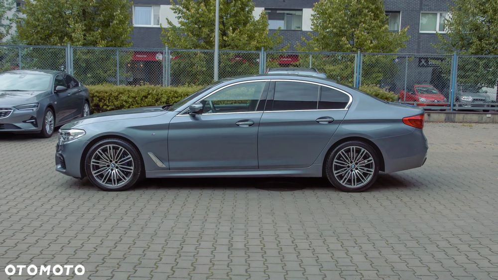 BMW Seria 5 540d xDrive - 10