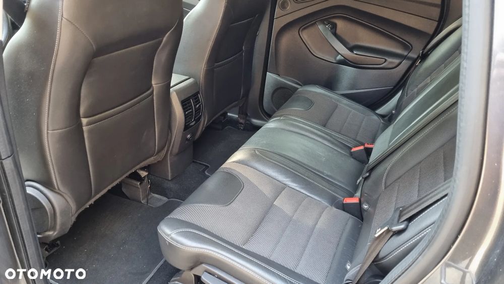 Ford Kuga 2.0 TDCi 4x4 Titanium - 14