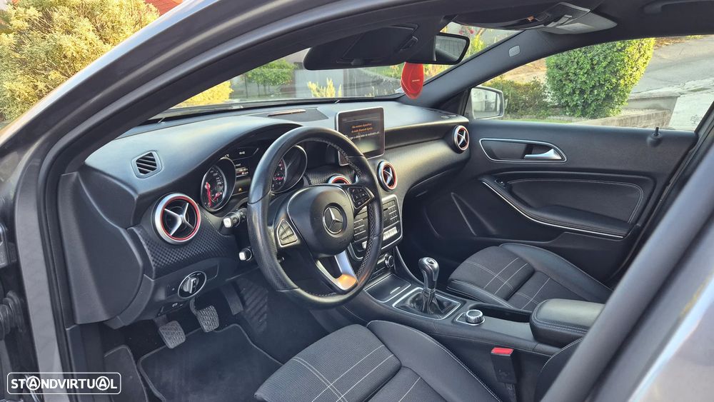 Mercedes-Benz A 180 CDI AMG Line - 11