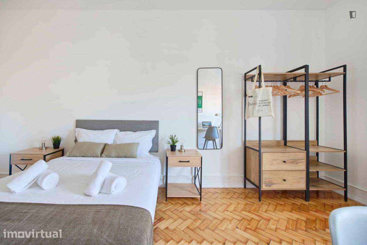 Quarto - localizado em Rato Lisbon - Grande imagem: 3/24