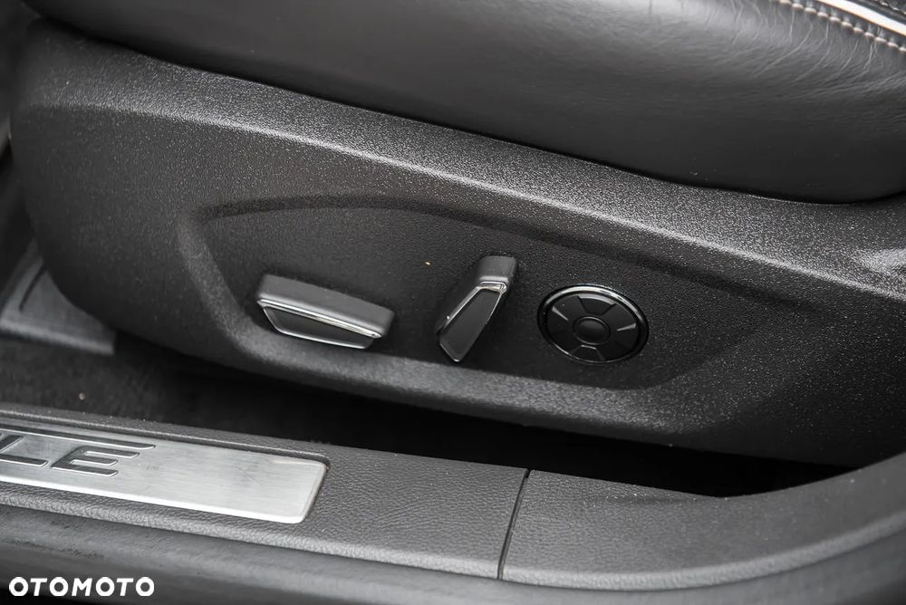 Ford Mondeo 2.0 EcoBlue VIGNALE - 18