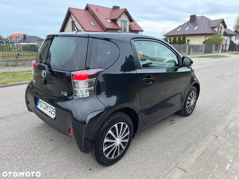 Toyota iQ 1.0 Multidrive + - 4