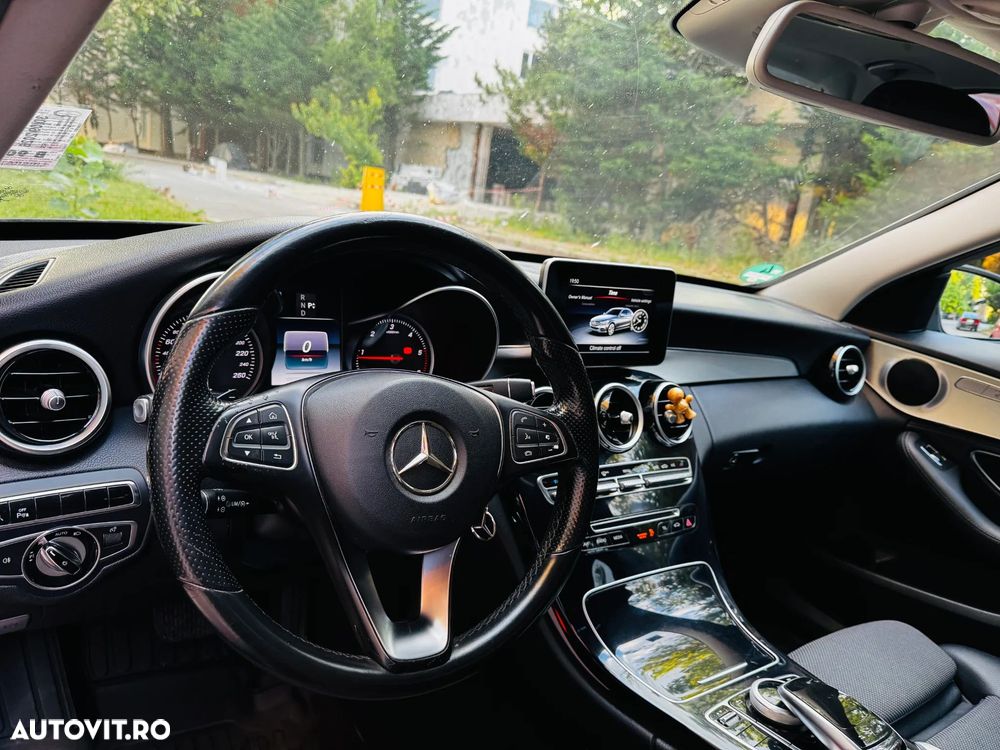 Mercedes-Benz C - 9