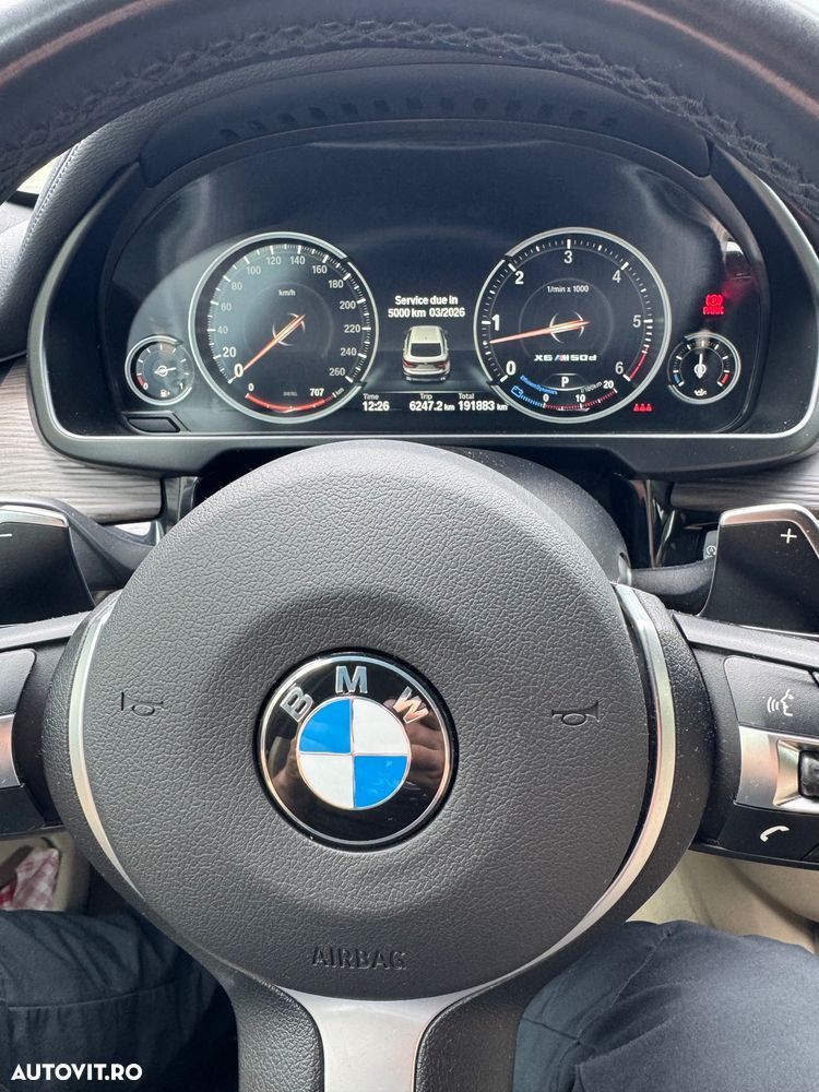 BMW X6 M M50d - 8