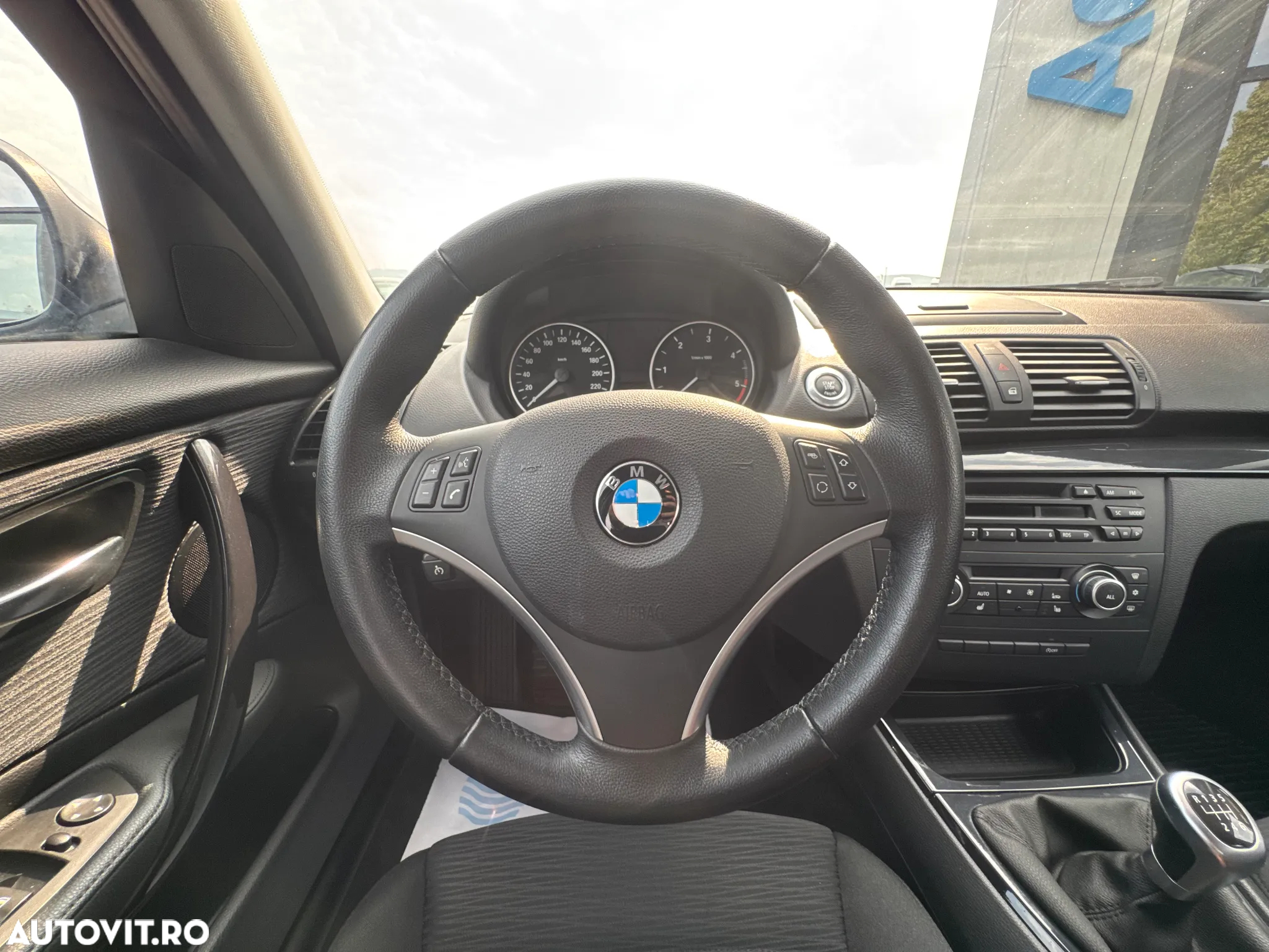 BMW Seria 1 116d - 23