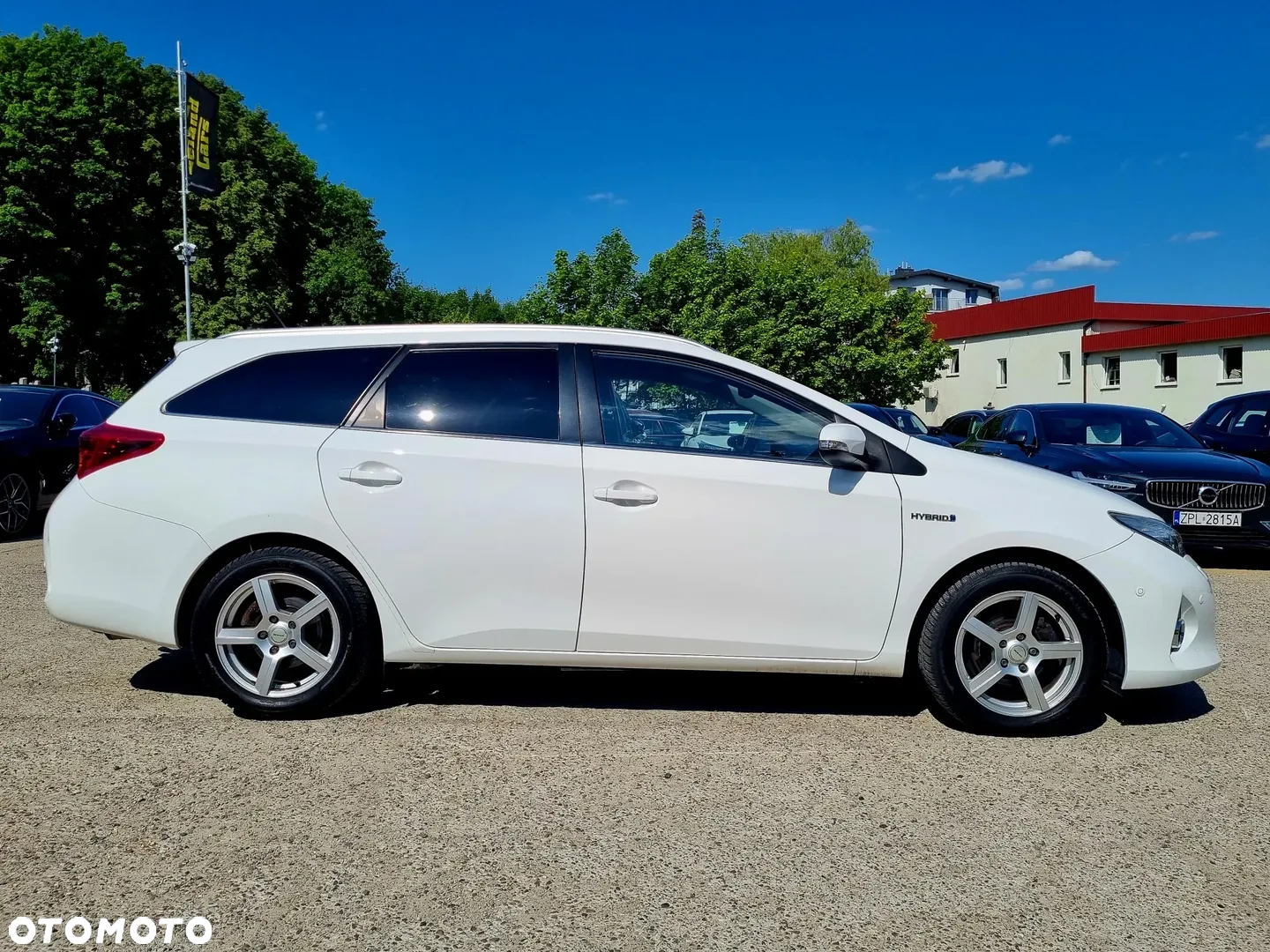 Toyota Auris Hybrid 135 Premium - 4