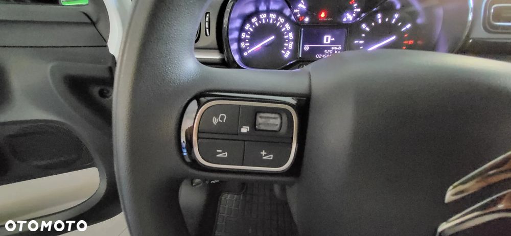 Citroën C3 1.2 PureTech Shine - 17