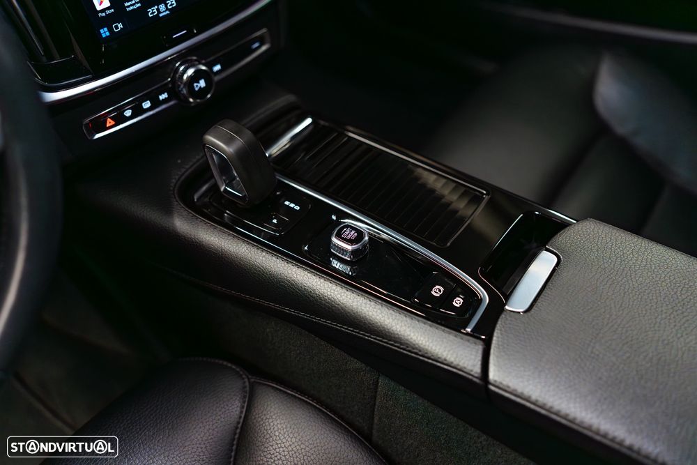 Volvo V90 2.0 T8 PHEV Inscription Expression AWD - 22