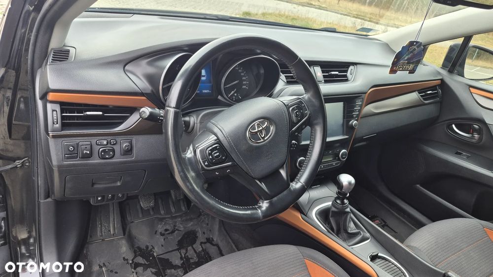 Toyota Avensis 1.8 Prestige - 31