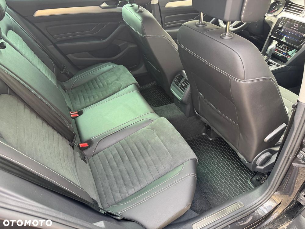Volkswagen Passat 2.0 TDI EVO Elegance DSG - 10