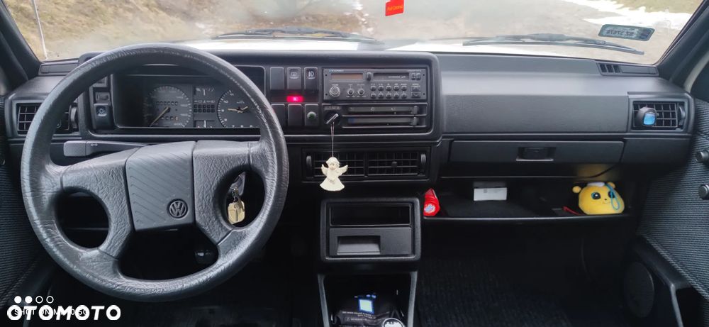 Volkswagen Golf 1.3 - 9