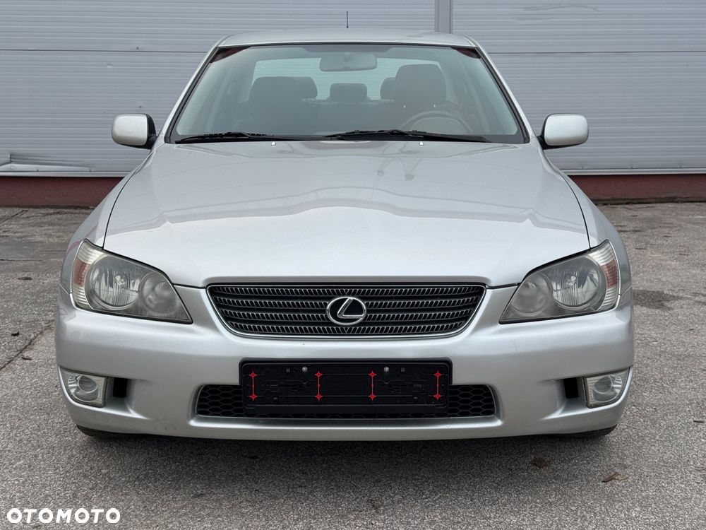 Lexus IS 200 Limited - 8