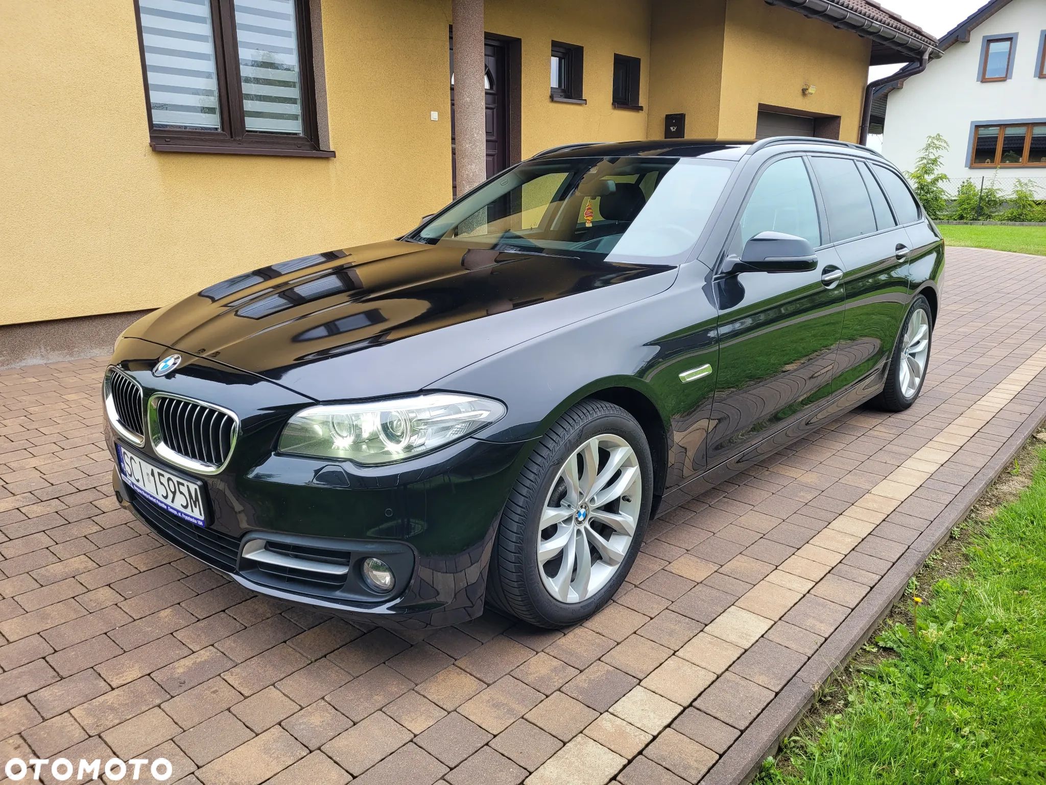 BMW Seria 5 520d xDrive Touring Sport Line - 1