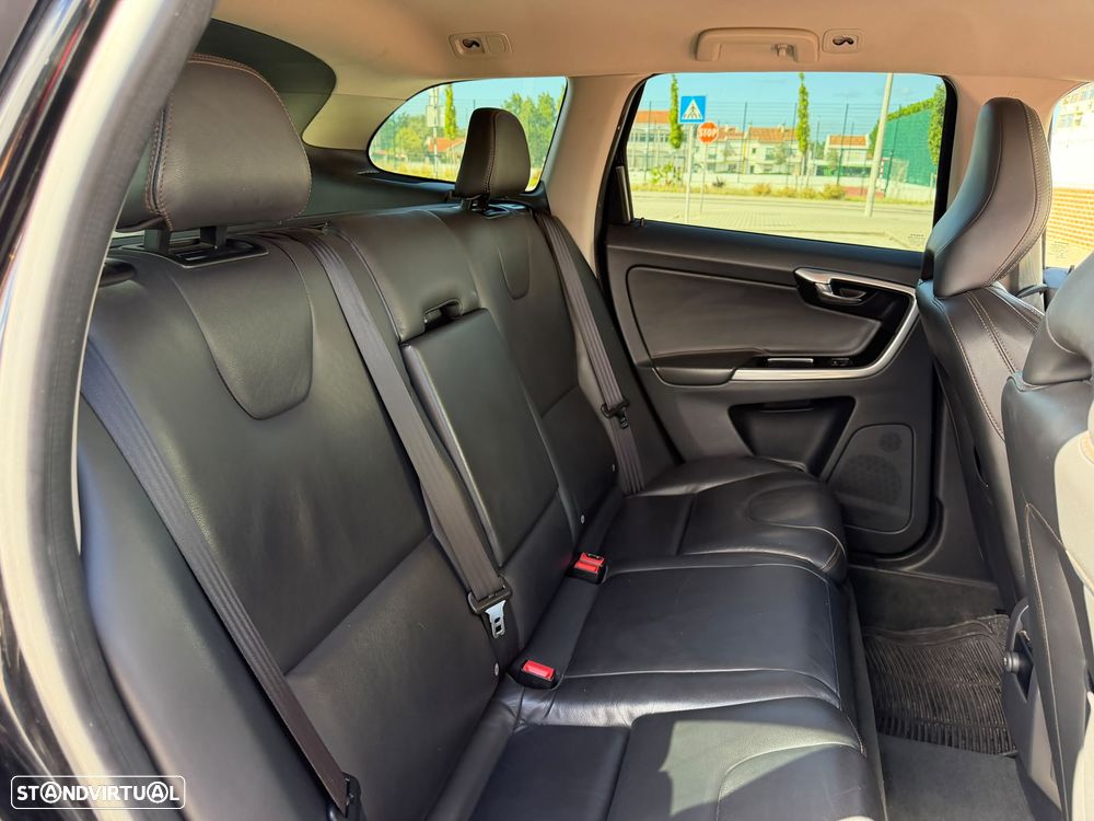 Volvo XC 60 2.0 D3 Dynamic Edition - 8