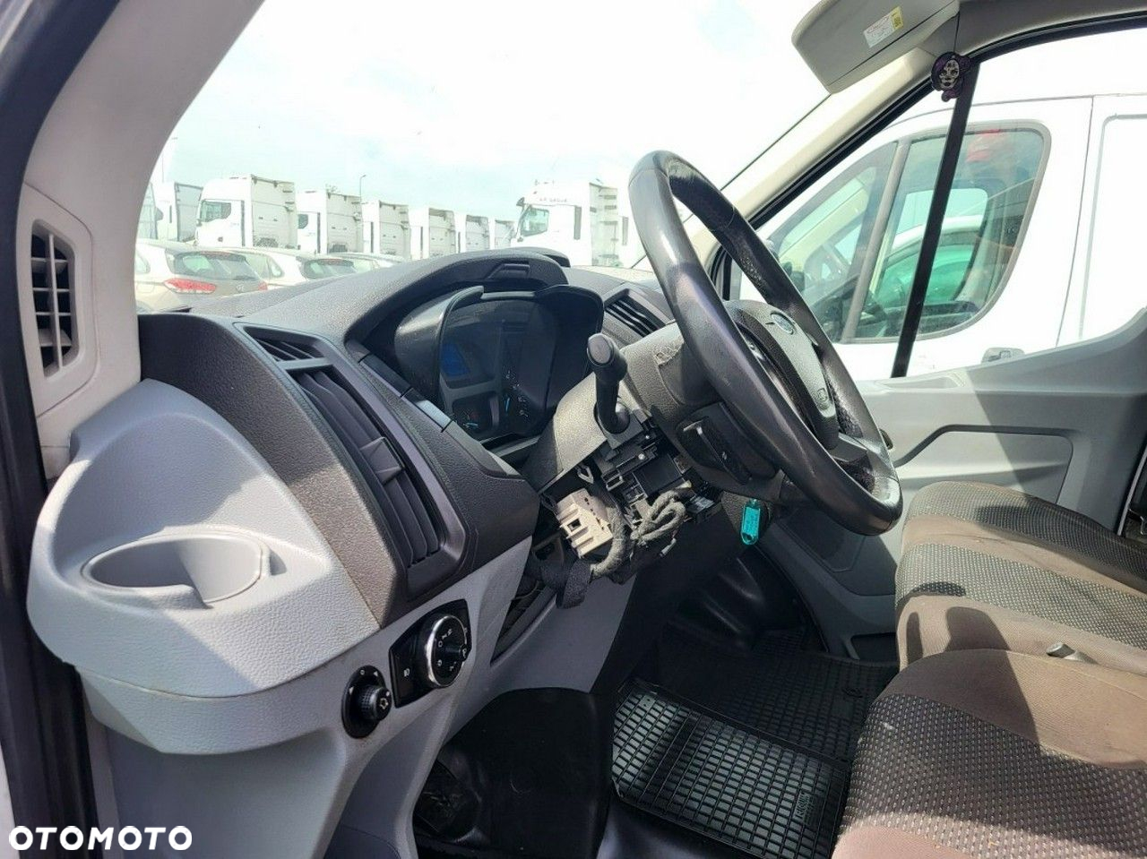 Ford Transit - 11