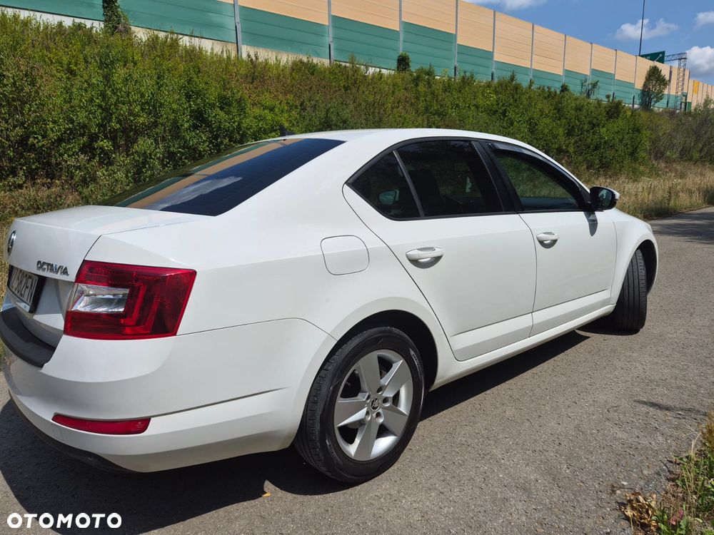 Skoda Octavia 1.6 TDI Ambition - 10