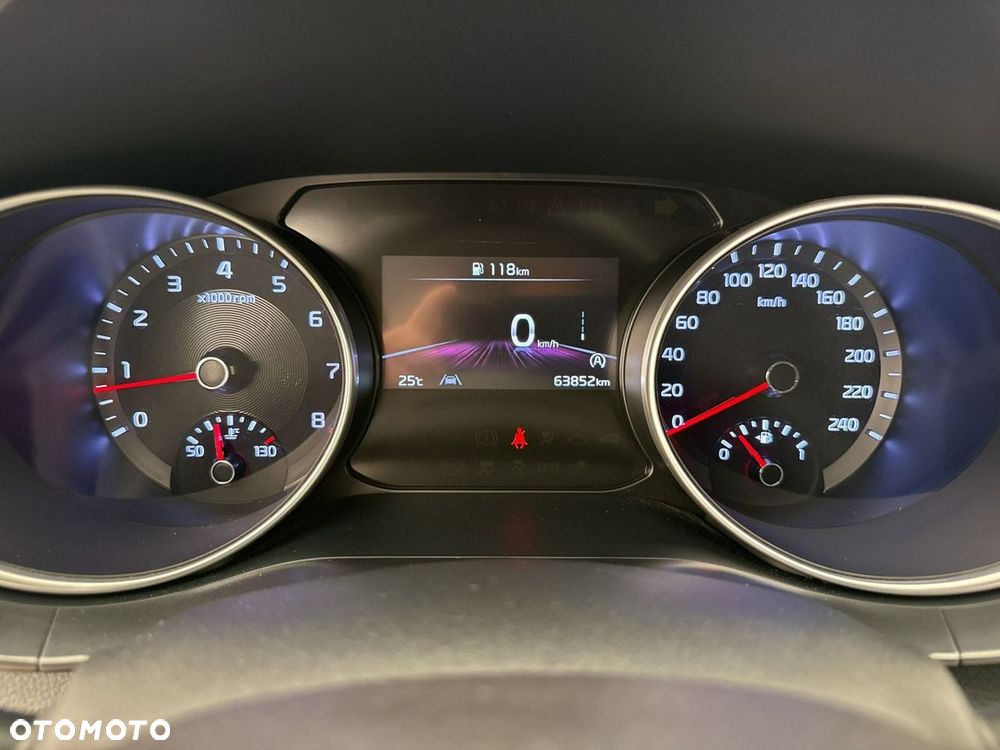 Kia Ceed - 16