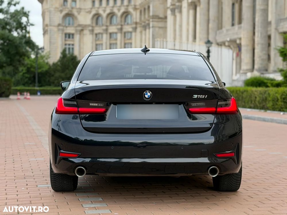 BMW Seria 3 318i Aut. Sport Line - 17