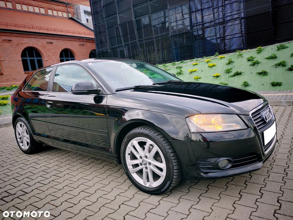 Audi A3 3-drzwiowe 1.6 S line Sportpaket (plus) - 9