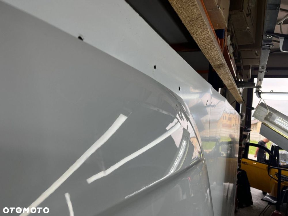 Drzwi Mercedes w910 w907 sprinter 3 III 2018r.- prawe tylne na szybę wysokość 200cm. - 3