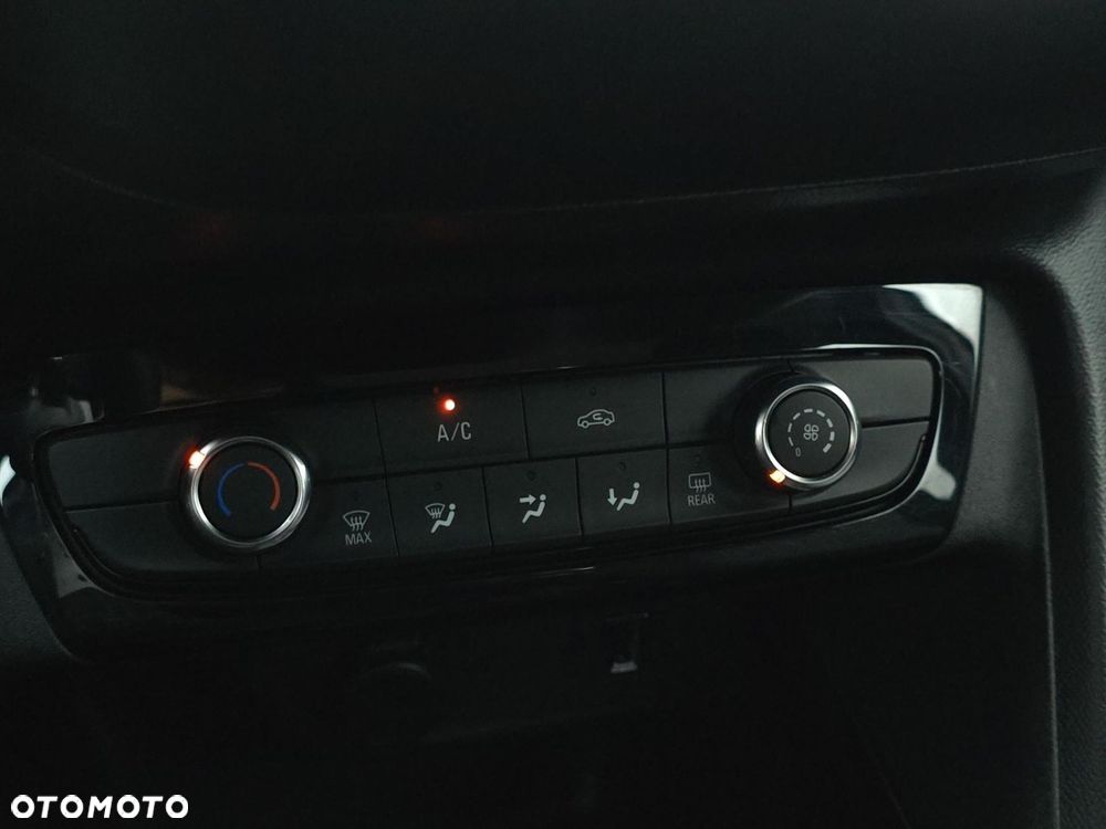 Opel Corsa 1.5 D Elegance S&S - 21