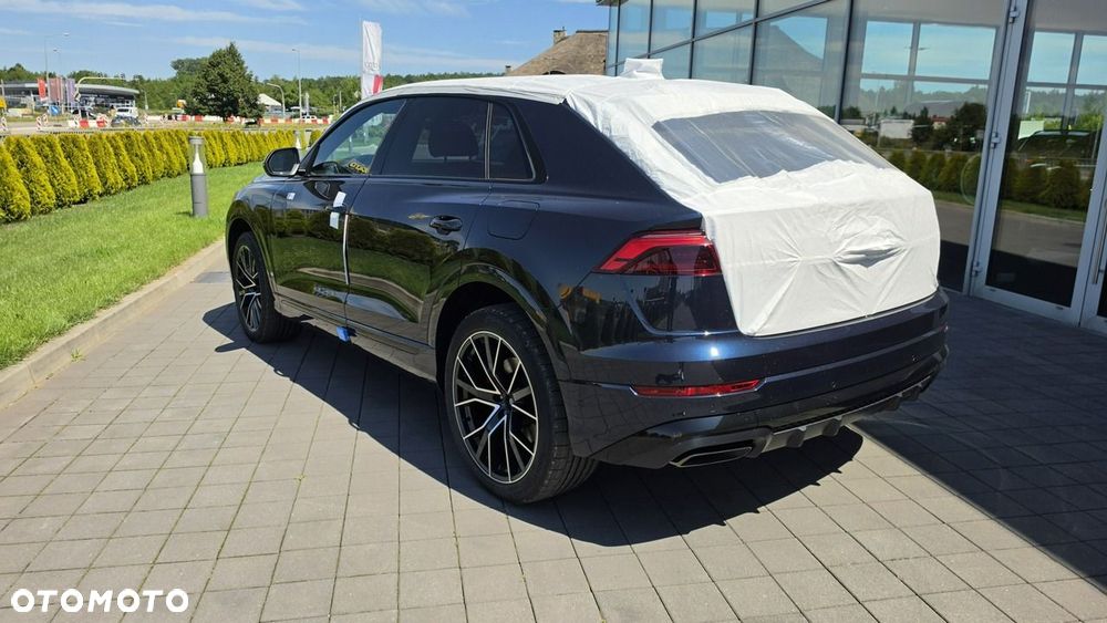 Audi Q8 - 2
