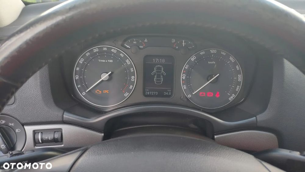 Skoda Octavia 1.6 Combi Ambiente - 7