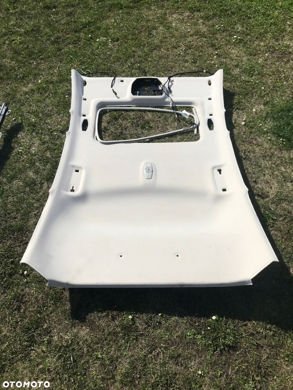 Podsufitka Instalacja Ford Focus mk3 HB Szyberdach - 3