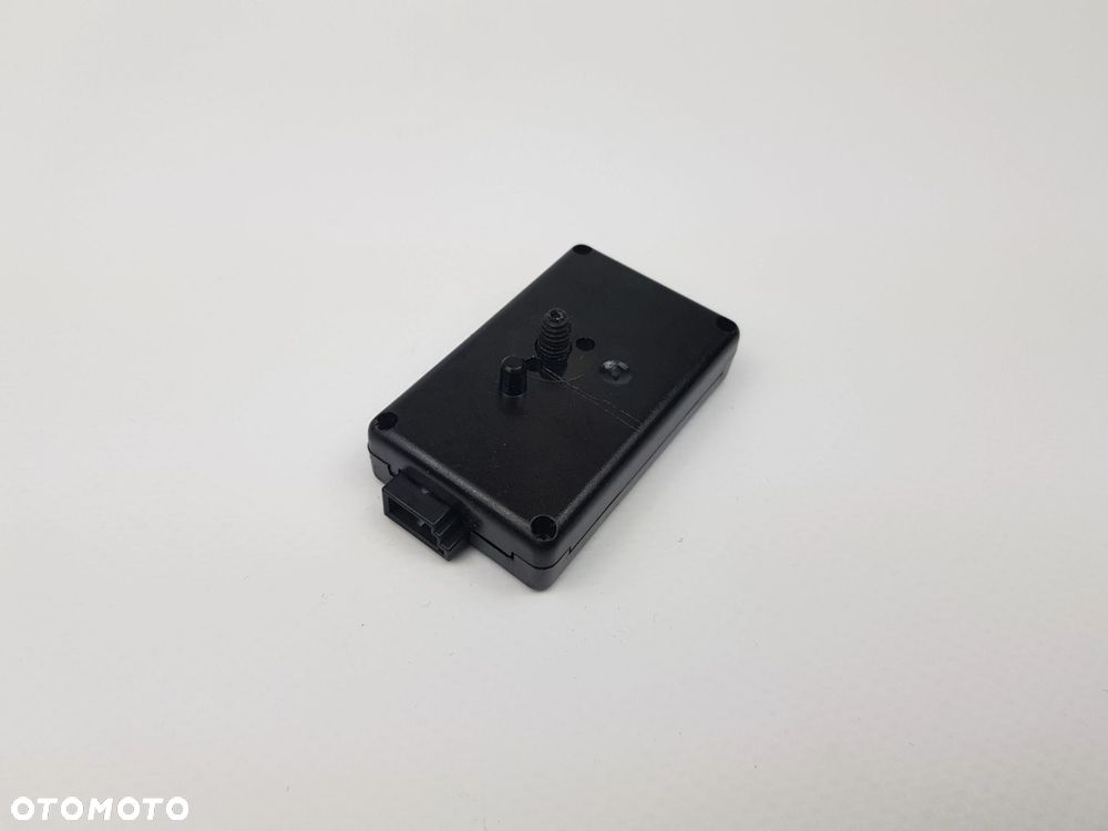 NOWY ORYGINALNY Wzmacniacz Moduł Antenowy BMW F22 F30 F32 M3 F80 9231442 - 6