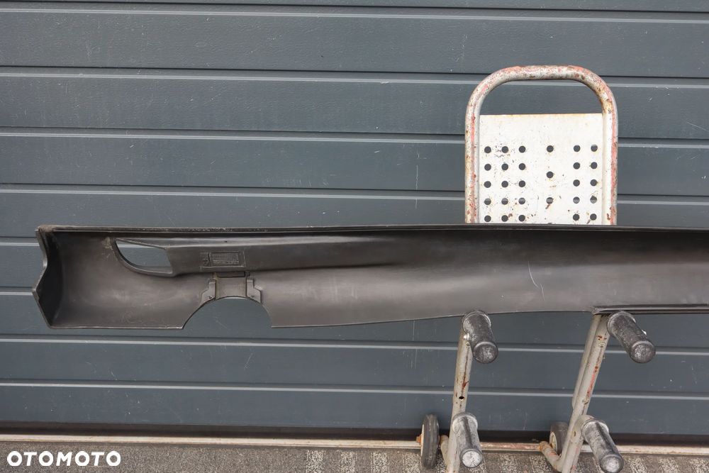 NOWA LISTWA PROGOWA PRÓG PRAWA LEWA VW GOLF V 5 1K0 CARACTERE CA120150L CA120150R - 14