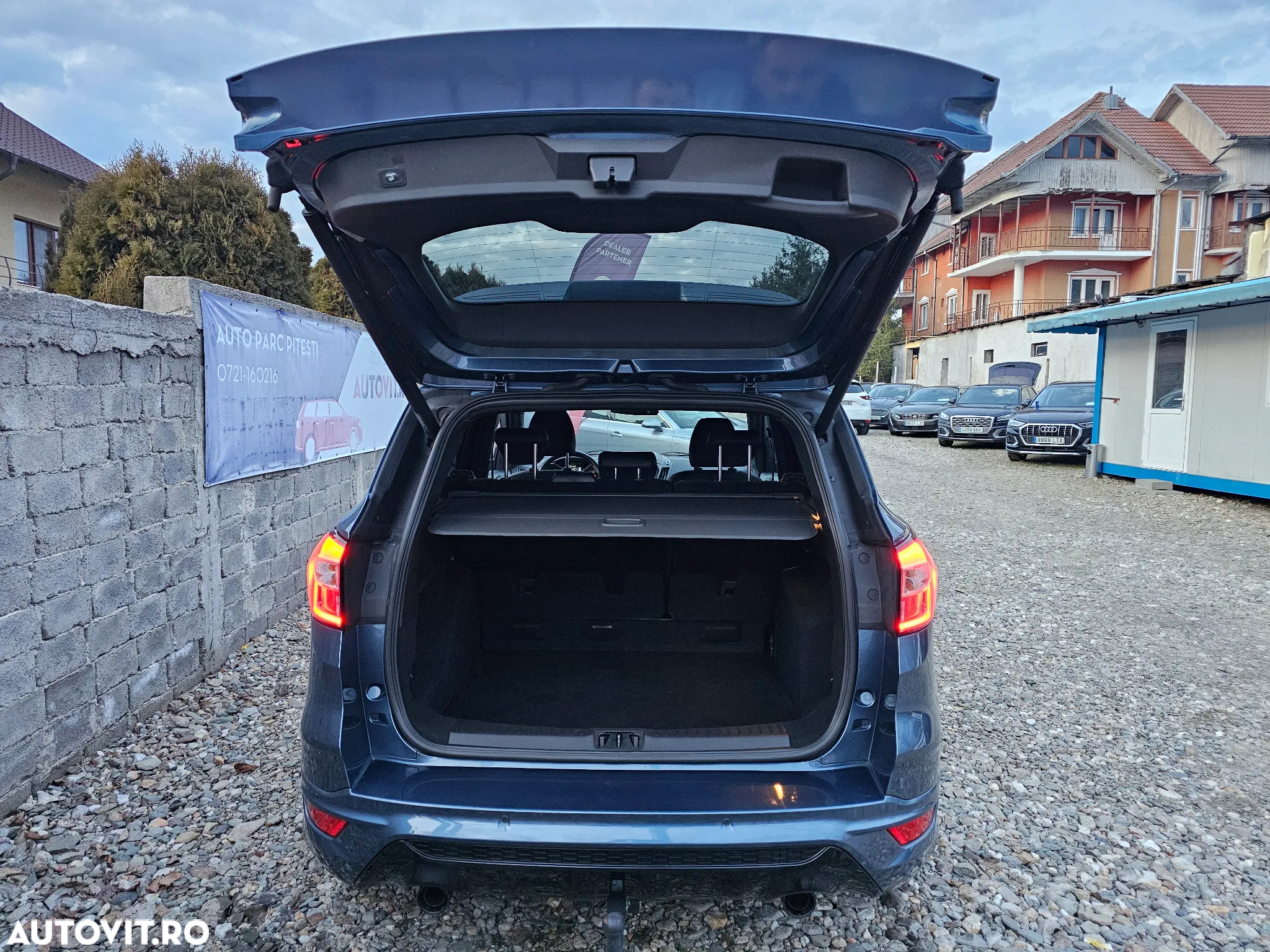 Ford Kuga - 7