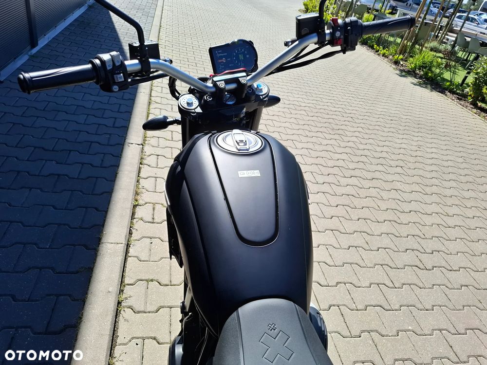 Ducati Scrambler - 10