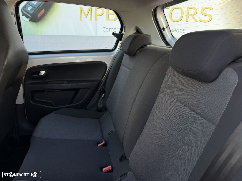 VW Up! 1.0 BlueMotion Move Auto - 12
