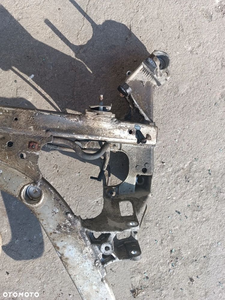 BMW E60 LIFT 2.0 D N47 SANKI WÓZEK PRZEDNI POD SILNIK TRAWERS - 2